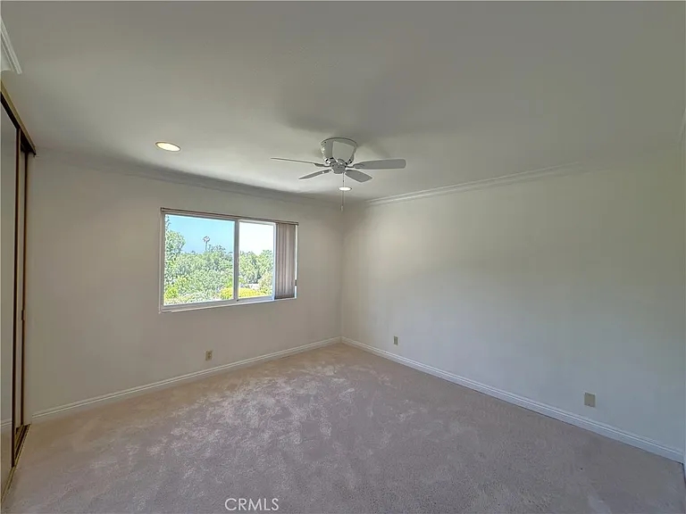 26543 Academy Dr — Photo 22