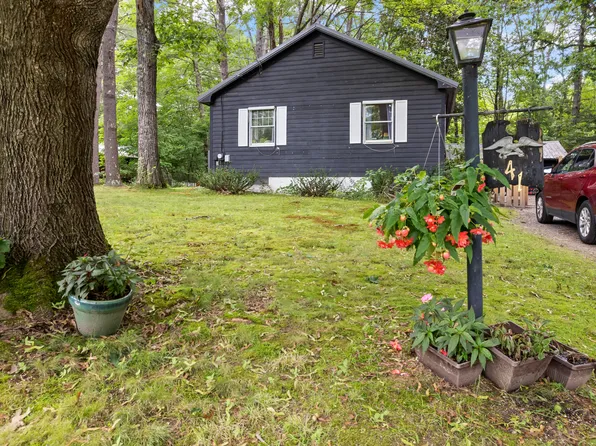 41 Harrison Road, Naples, ME 04055