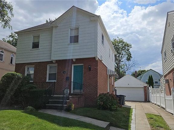 2nd image of 7364 196th St