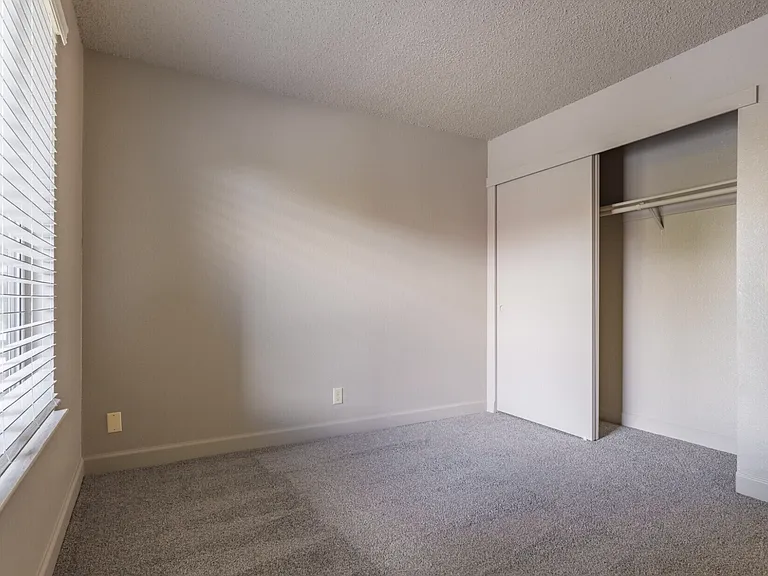 7475 Stockton Blvd — Photo 12