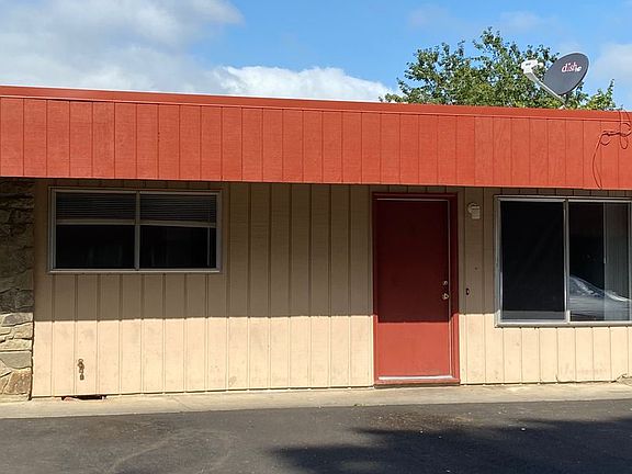 2nd image of 486 Buckeye St APT 11