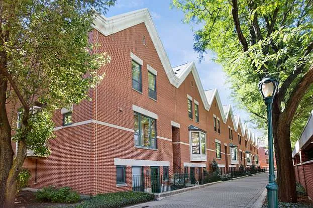 Building Photo - 727 S Ashland Ave