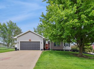 216 W 13th St S, Newton, IA 50208