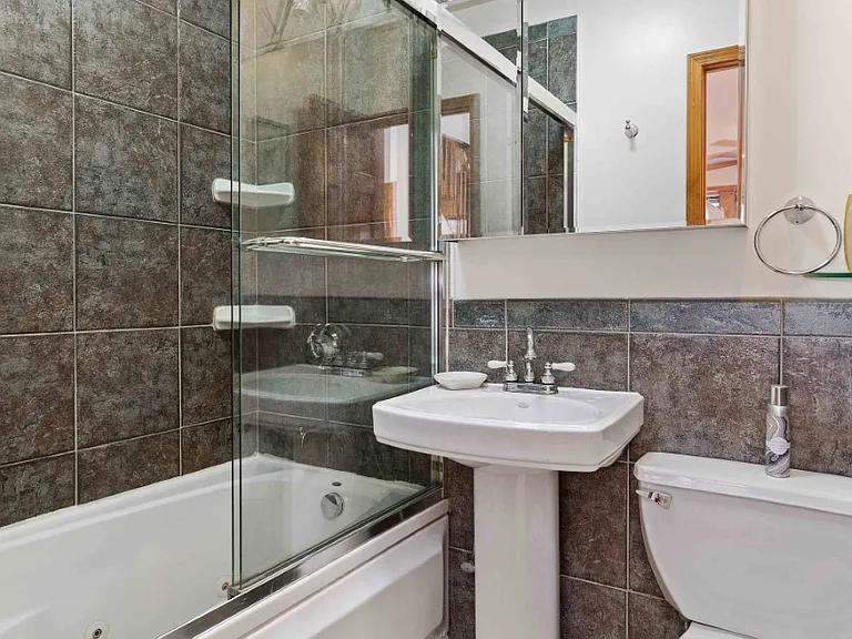 341 W 71st St #10 — Photo 6