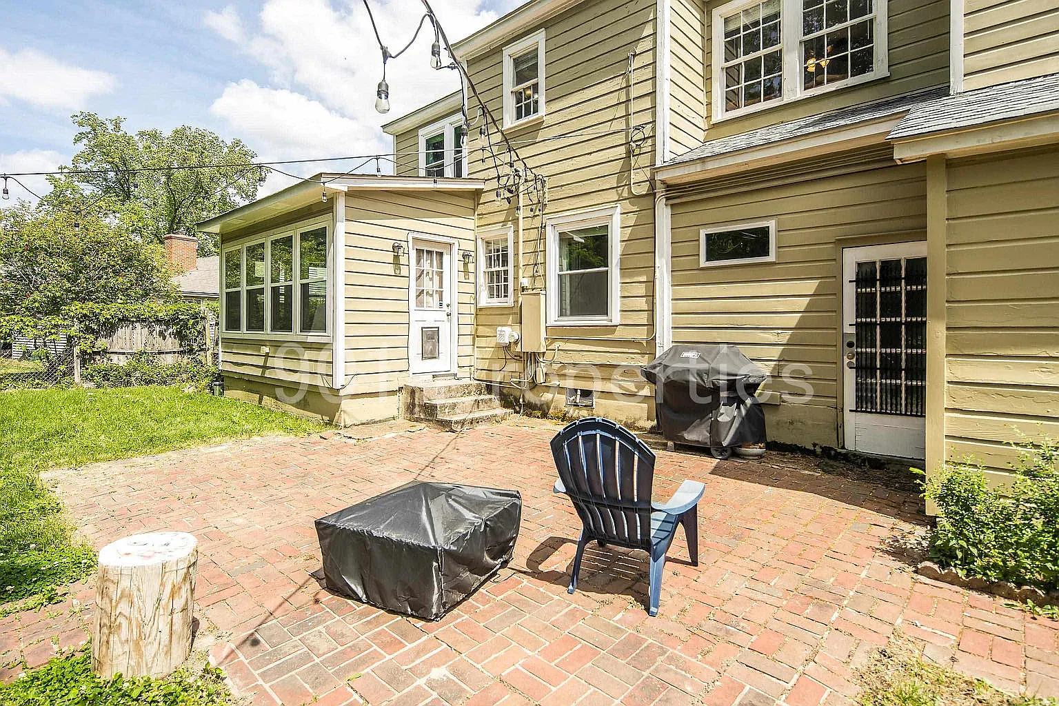 3 bed, 1.5 bath, 1830 sqft, $1,875 — Photo 3