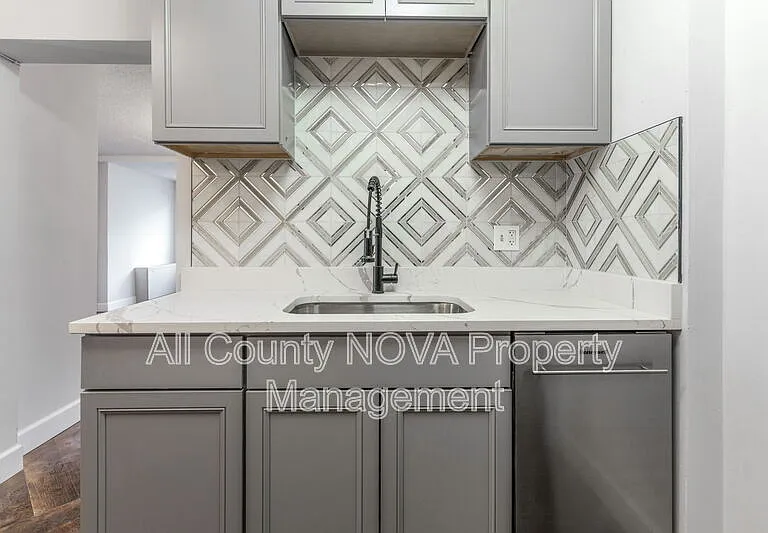 922 24th St NW #614 — Photo 25