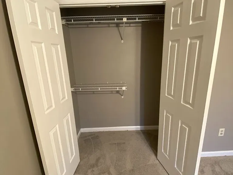 1607 Salisbury Pl — Photo 18