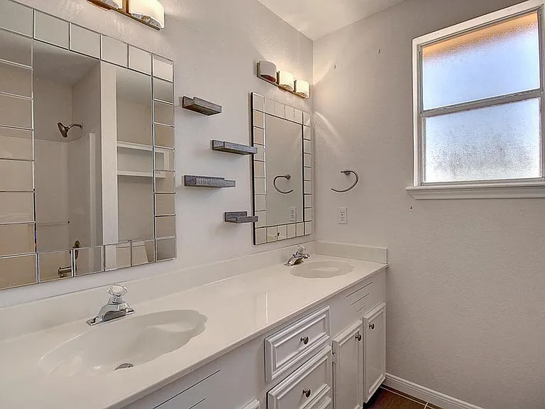 5101 Cavendish Dr — Photo 14