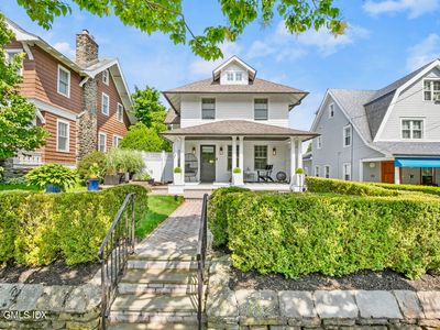 31 Ridge St, Greenwich, CT, 06830