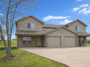 3922 Snowy Owl Dr, Columbia, MO 65202