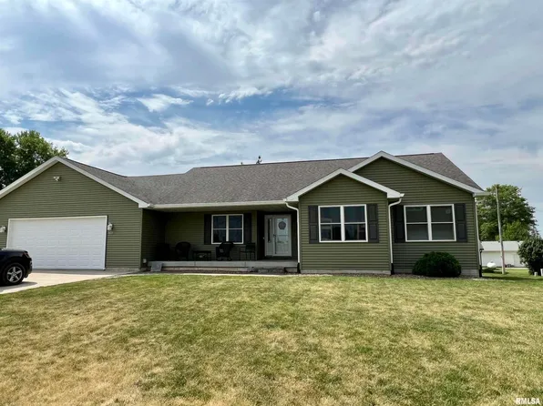 421 Jackson Blvd, Goose Lake, IA 52750
