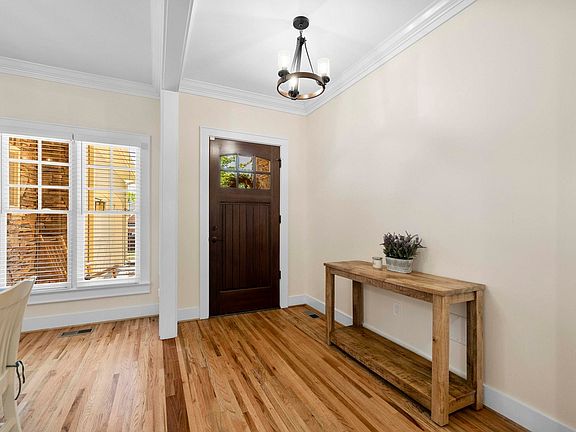 4th image of 307 New Tarleton Way
