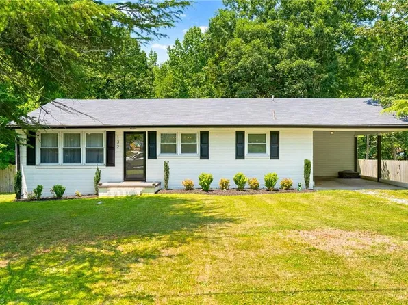 132 Renola Dr, Archdale, NC 27263