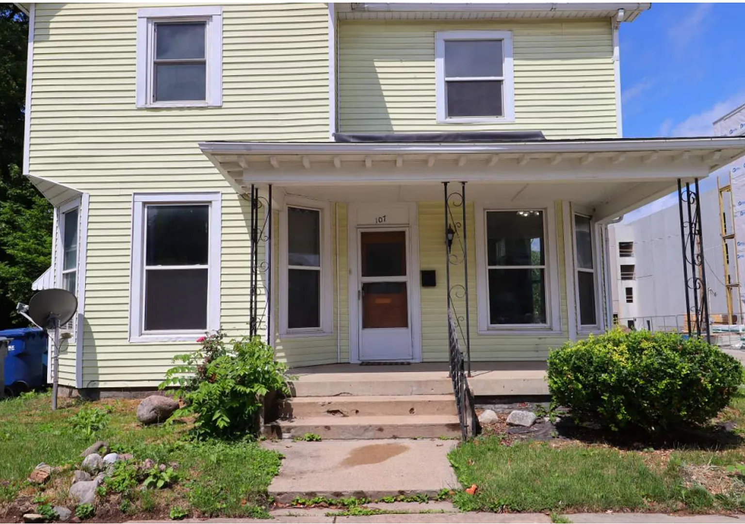 Charming Two Bedroom Unit in the Heart of Noblesville! — Photo 1