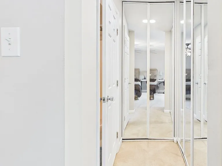 4905 Long Shadow Dr — Photo 25