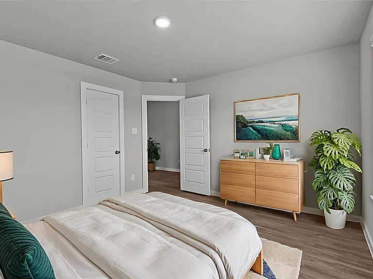 3003 Middleton Dr — Photo 12