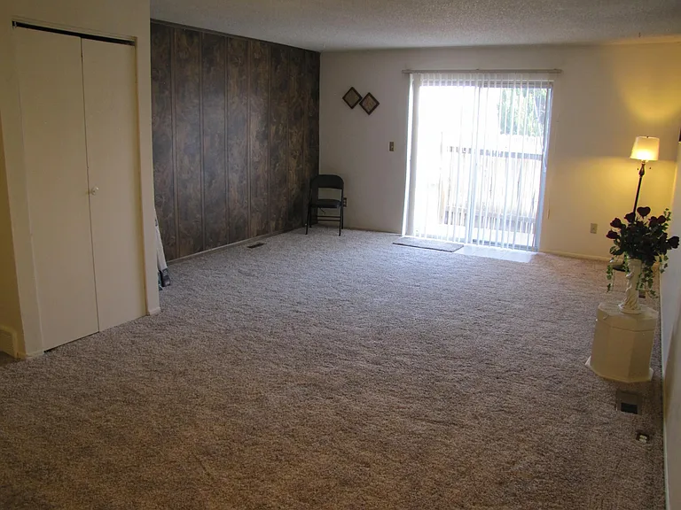 7909 York St #B — Photo 16