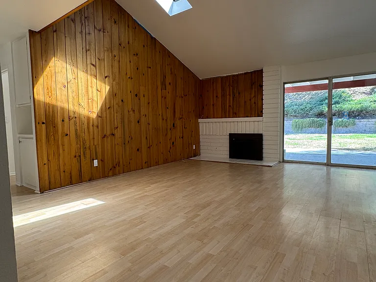 15000 Daffodil Ave — Photo 5