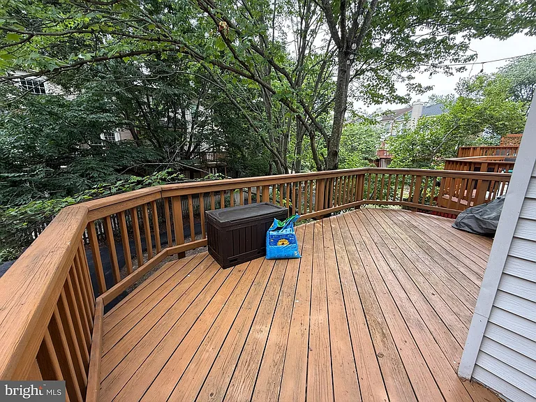 5832 Apsley House Ct — Photo 24