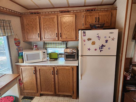 3rd image of 561 Corson Tavern Rd #L2