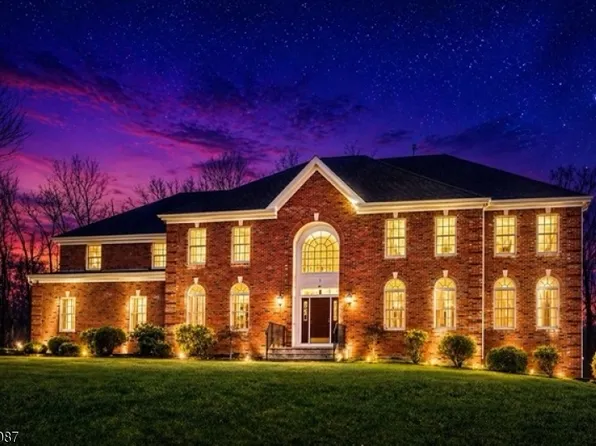 5 Sherwood Ct, Randolph Twp., NJ 07869