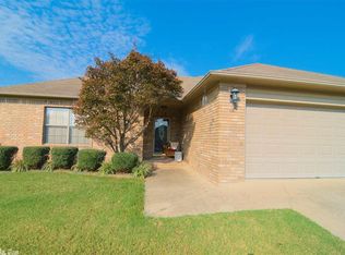 10603 Misty Ridge Dr, Sherwood, AR 72120