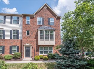 2801 Pointe View Dr, Mars, PA 16046