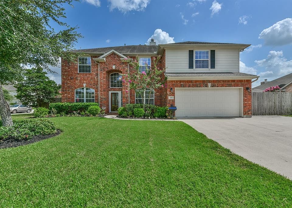 1st image of 3202 Thurlow Dr