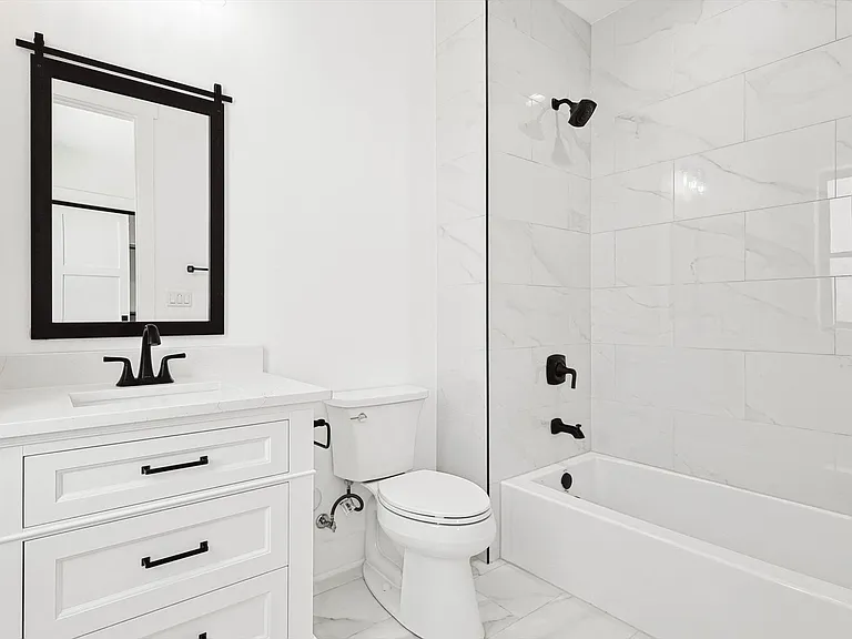 767 W Main St #205 — Photo 19