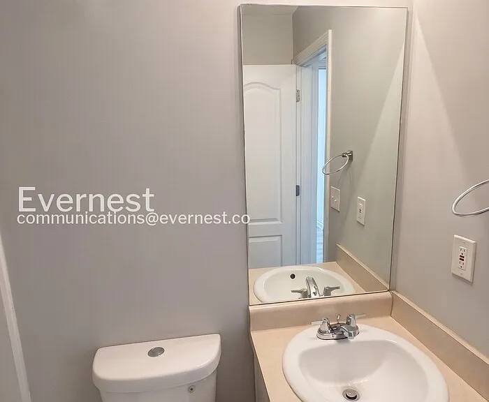 8641 Thomas Ln — Photo 18