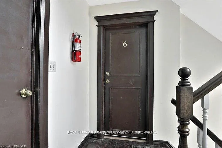 312 Reynolds St #6 — Photo 2