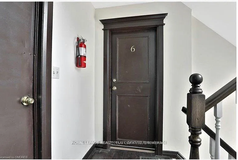 Building Photo - 312 Reynolds St #6