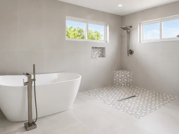 10282 Vanderbilt Dr, Naples, FL 34108