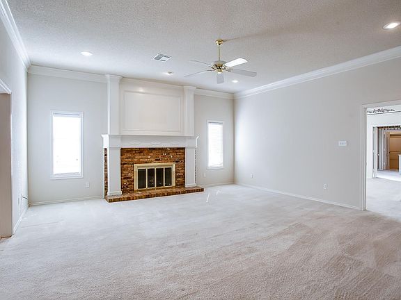 2nd image of 5712 Nashville Ave