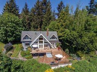 9025 SW 274th St, Vashon, WA 98070