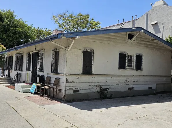 1243 N Beachwood Dr, Los Angeles, CA 90038