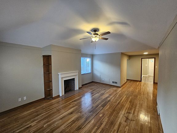 4th image of 1798 Northwest Blvd APT C