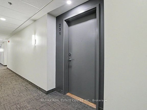 5th image of 110 Fergus Ave #231