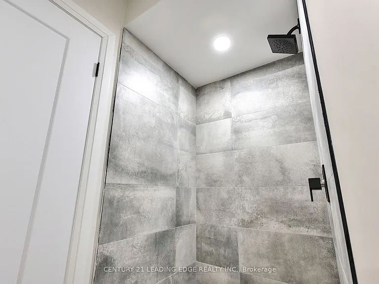 53 Boon Ave #LOWER — Photo 9