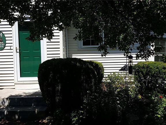 3rd image of 101 Euclid Dr