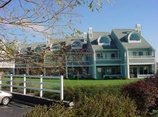 114 Millpoint Dr, Spring Lake, MI 49456