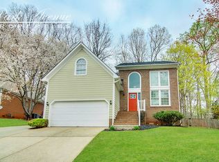 3308 Stone Castle Ct, Raleigh, NC 27613