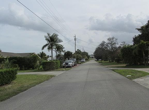 4th image of 1688 NE Sottong Ave