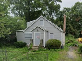 35 Adams Lane, Middle Island, NY 11953