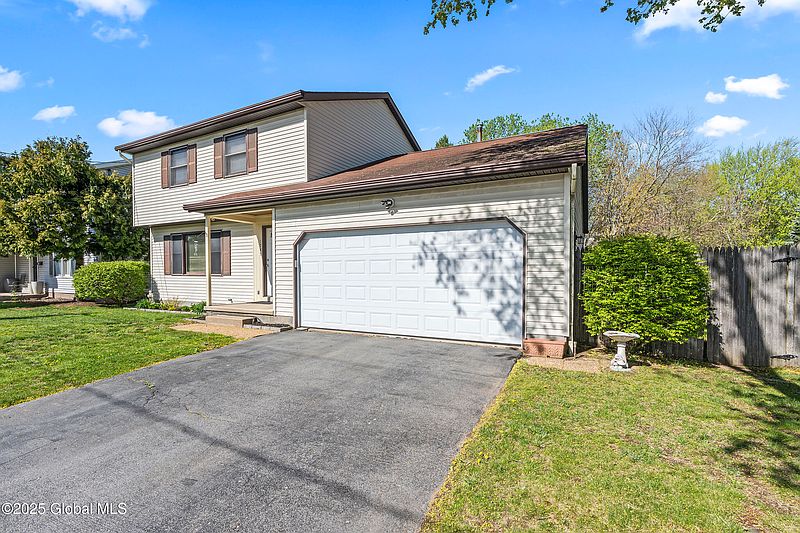 3rd image of 1745 Nora Avenue