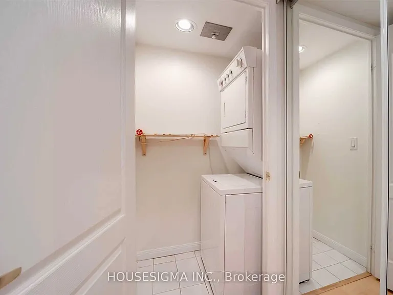 18 Stafford St #508 — Photo 18
