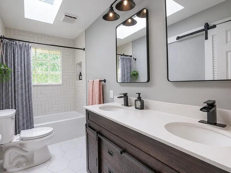 1501 Ladd St — Photo 27