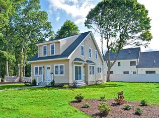 115 Oak St, Natick, MA 01760