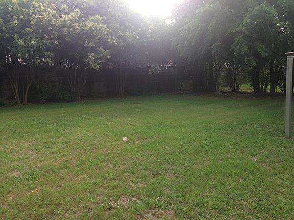 3rd image of 5616 Odessa Ave