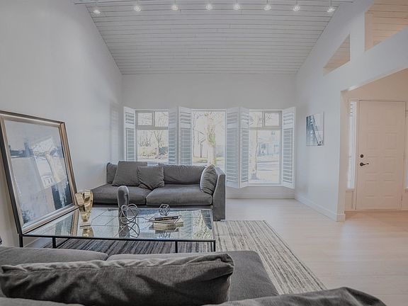 2nd image of 6640 Shawnigan Pl